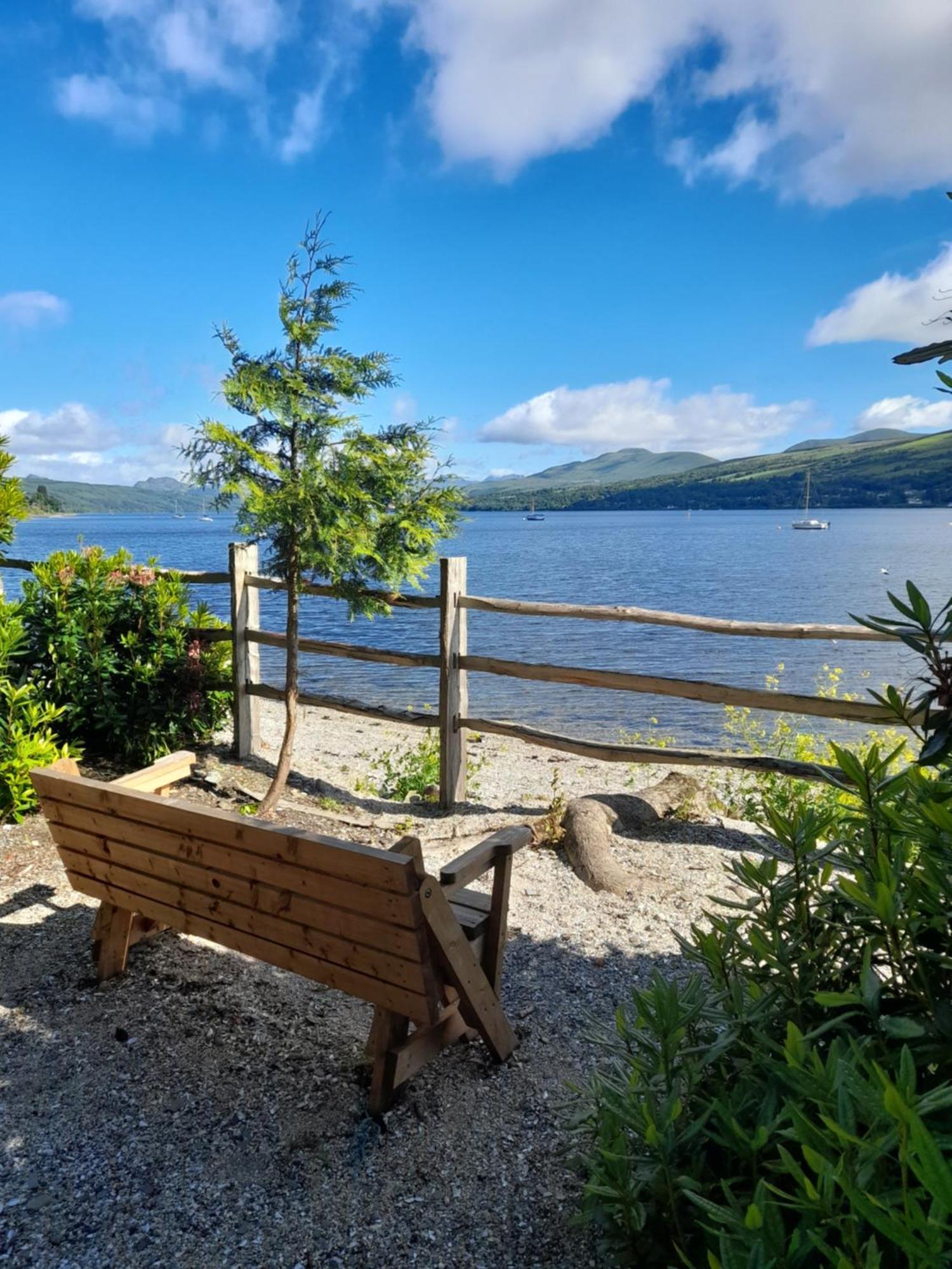 Cosy Lochside Cottage With Mountain And Sea Views Clynder Экстерьер фото